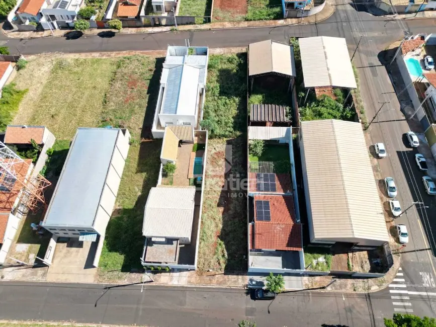 Foto 2 de Terreno / Lote à venda, 330m2 em Parque Laranjeiras, Araraquara - SP