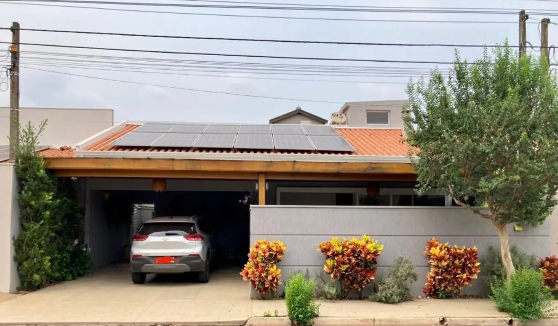 Foto 1 de Casa de Condomínio com 4 quartos para alugar, 190m2 em Jardim dos Flamboyants, Araraquara - SP