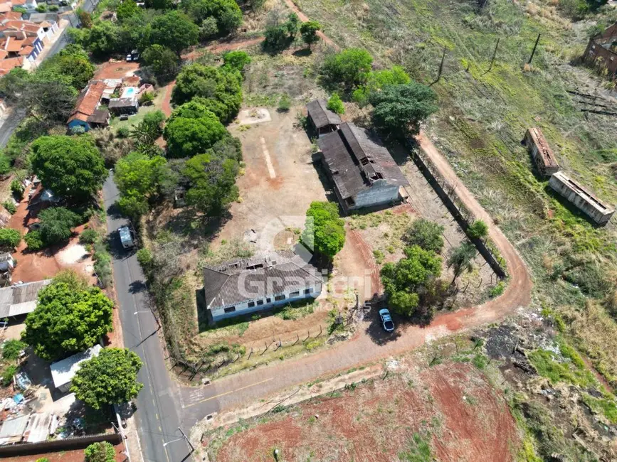 Terreno / Lote à venda, 7226m2 em Parque Alvorada, Araraquara - SP - imagem 8 Foto 8 de Terreno / Lote à venda, 7226m2 em Parque Alvorada, Araraquara - SP