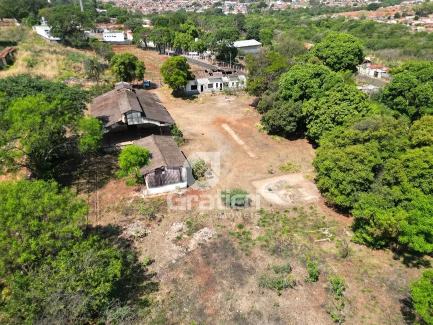 Terreno / Lote à venda, 7226m2 em Parque Alvorada, Araraquara - SP - imagem 3 Foto 3 de Terreno / Lote à venda, 7226m2 em Parque Alvorada, Araraquara - SP
