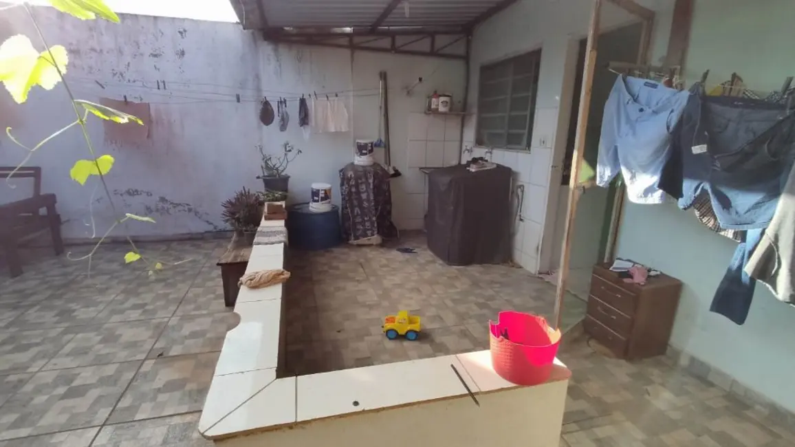 Casa com 2 quartos à venda, 100m2 em Jardim Roberto Selmi Dei, Araraquara - SP - imagem 7 Foto 7 de Casa com 2 quartos à venda, 100m2 em Jardim Roberto Selmi Dei, Araraquara - SP