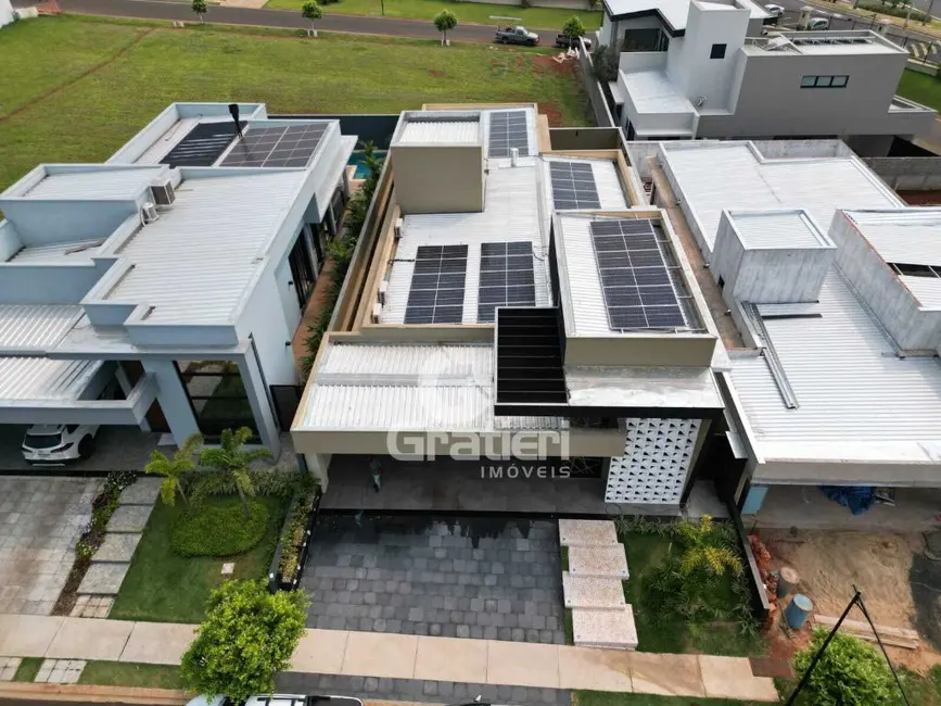 Foto 1 de Casa de Condomínio com 3 quartos à venda, 305m2 em Araraquara - SP