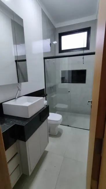 Casa de Condomínio com 3 quartos à venda, 179m2 em Residencial Village Damha, Araraquara - SP - imagem 7 Foto 7 de Casa de Condomínio com 3 quartos à venda, 179m2 em Residencial Village Damha, Araraquara - SP