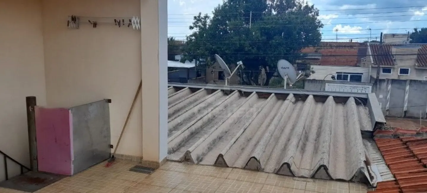 Sala Comercial com 2 quartos à venda, 237m2 em Jardim Pinheiros (Vila Xavier), Araraquara - SP - imagem 8 Foto 8 de Sala Comercial com 2 quartos à venda, 237m2 em Jardim Pinheiros (Vila Xavier), Araraquara - SP