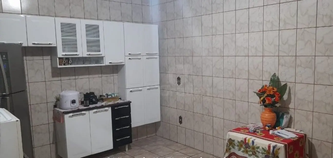 Sala Comercial com 2 quartos à venda, 237m2 em Jardim Pinheiros (Vila Xavier), Araraquara - SP - imagem 6 Foto 6 de Sala Comercial com 2 quartos à venda, 237m2 em Jardim Pinheiros (Vila Xavier), Araraquara - SP