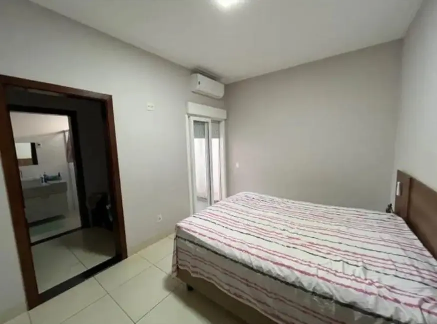 Foto 4 de Casa de Condomínio com 3 quartos à venda, 152m2 em Jardim Maria Luiza IV, Araraquara - SP
