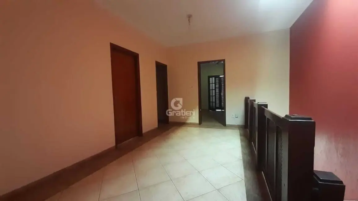 Sobrado com 3 quartos à venda, 280m2 em Jardim Arangá, Araraquara - SP - imagem 9 Foto 9 de Sobrado com 3 quartos à venda, 280m2 em Jardim Arangá, Araraquara - SP