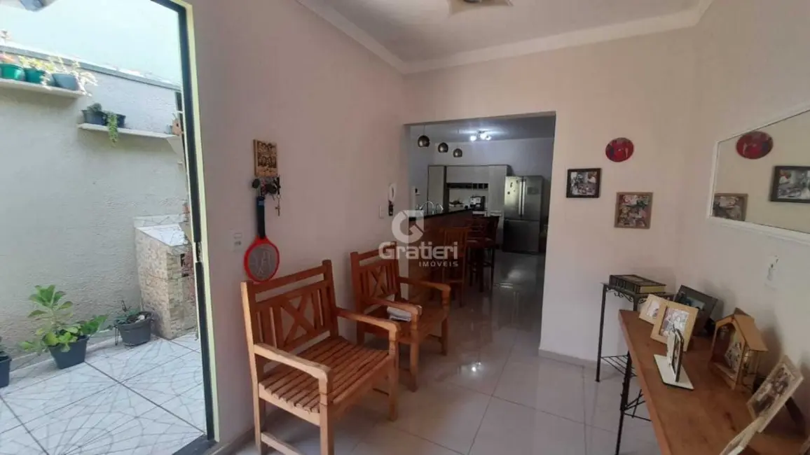 Casa com 2 quartos à venda, 197m2 em Jardim Uirapuru II, Araraquara - SP - imagem 5 Foto 5 de Casa com 2 quartos à venda, 197m2 em Jardim Uirapuru II, Araraquara - SP