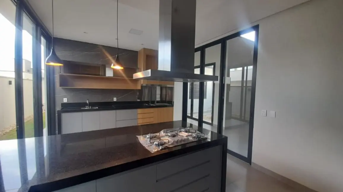 Casa de Condomínio com 3 quartos à venda, 163m2 em Residencial Village Damha III, Araraquara - SP - imagem 8 Foto 8 de Casa de Condomínio com 3 quartos à venda, 163m2 em Residencial Village Damha III, Araraquara - SP