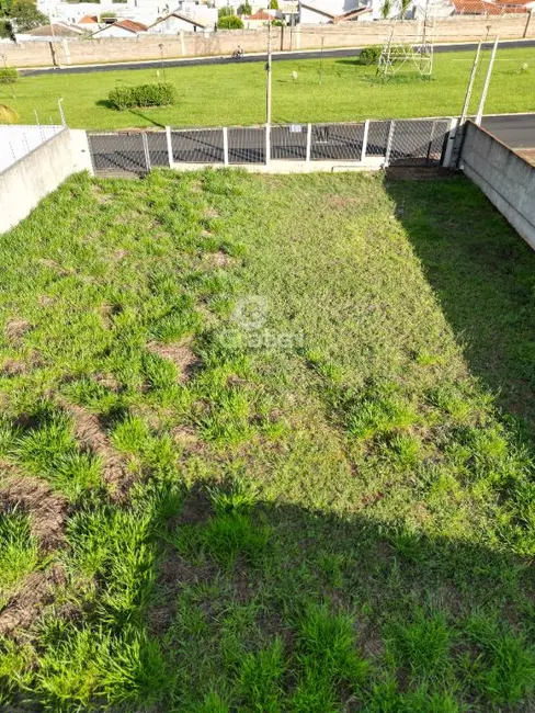 Foto 5 de Terreno / Lote à venda, 740m2 em Jardim Adalgisa, Araraquara - SP