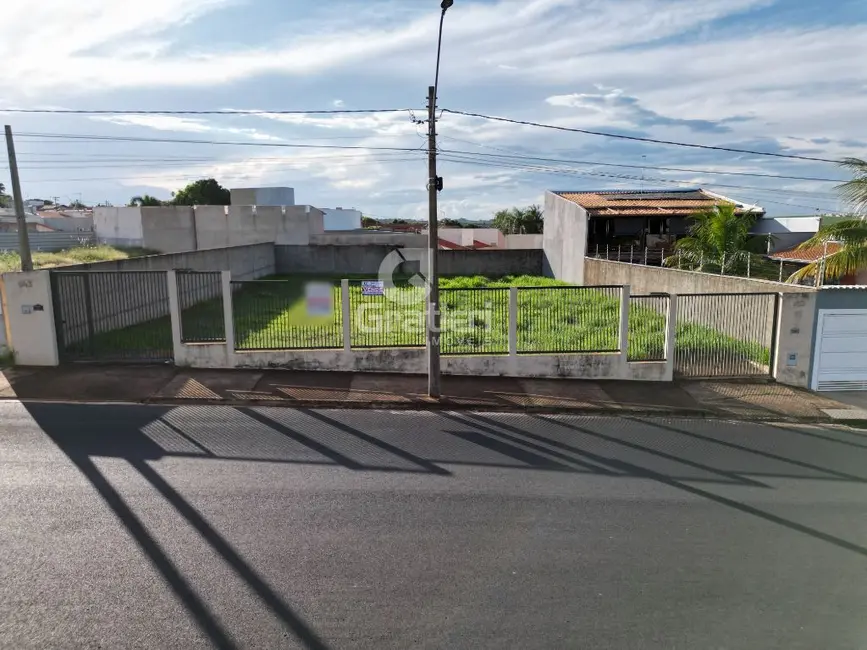 Foto 2 de Terreno / Lote à venda, 740m2 em Jardim Adalgisa, Araraquara - SP