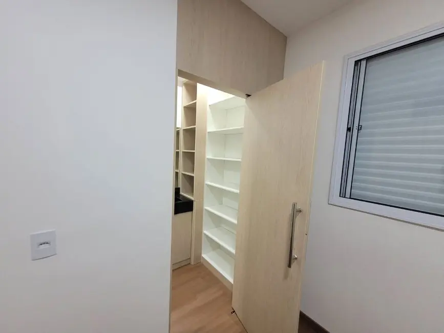 Foto 1 de Apartamento com 2 quartos para alugar, 56m2 em Jardim dos Manacás, Araraquara - SP