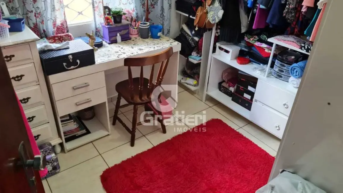 Casa com 4 quartos à venda, 212m2 em Vila Xavier (Vila Xavier), Araraquara - SP - imagem 8 Foto 8 de Casa com 4 quartos à venda, 212m2 em Vila Xavier (Vila Xavier), Araraquara - SP