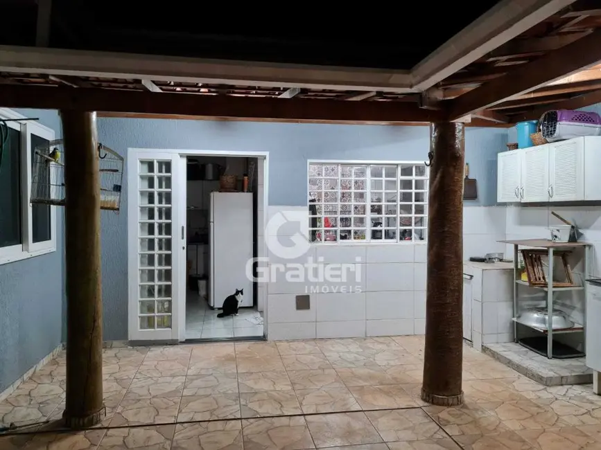 Casa com 4 quartos à venda, 212m2 em Vila Xavier (Vila Xavier), Araraquara - SP - imagem 5 Foto 5 de Casa com 4 quartos à venda, 212m2 em Vila Xavier (Vila Xavier), Araraquara - SP