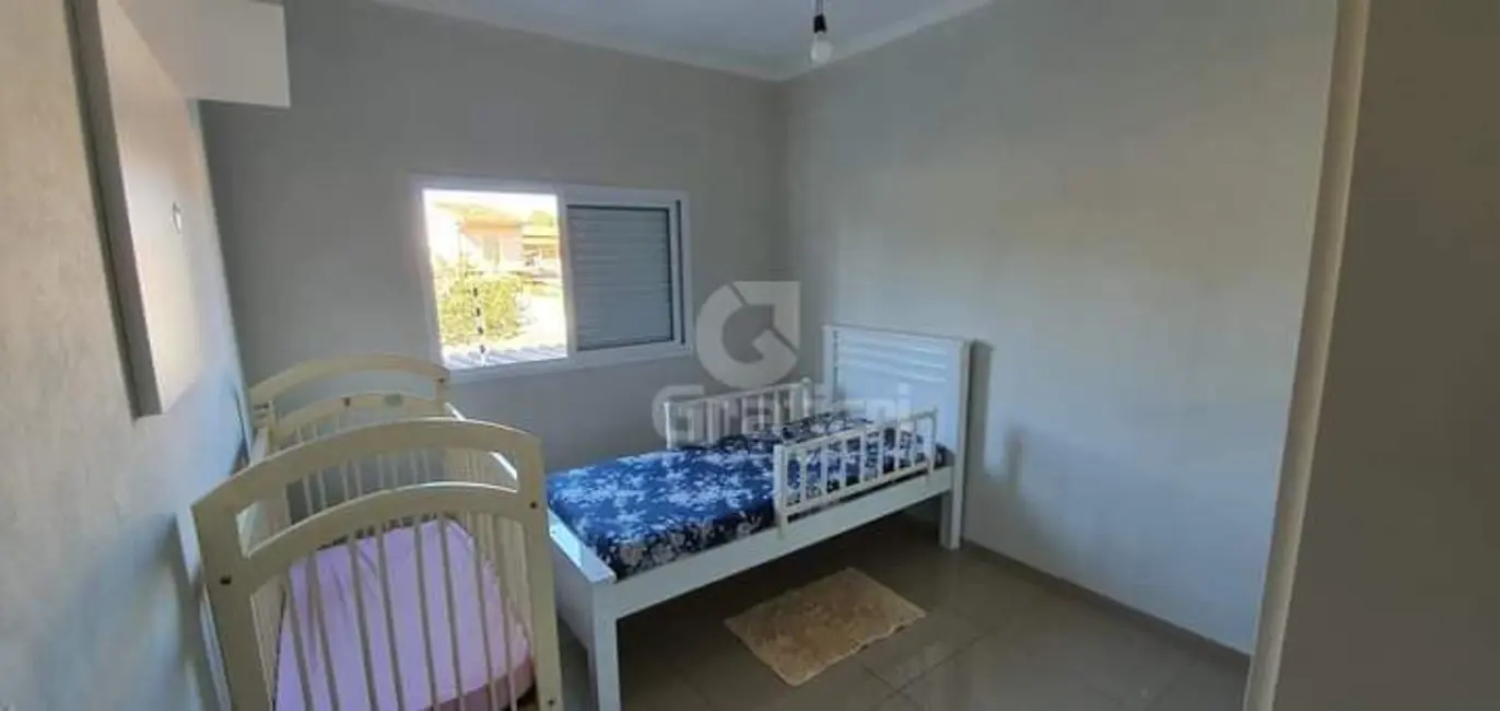 Sobrado com 3 quartos à venda, 135m2 em Jardim das Gaivotas, Araraquara - SP - imagem 4 Foto 4 de Sobrado com 3 quartos à venda, 135m2 em Jardim das Gaivotas, Araraquara - SP