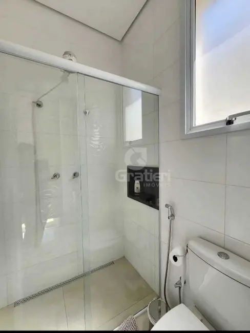 Foto 3 de Sobrado com 3 quartos à venda, 239m2 em Residencial Village Damha II, Araraquara - SP