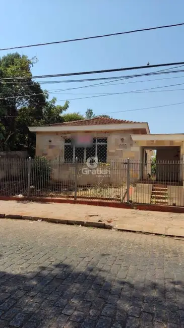 Foto 1 de Casa com 3 quartos à venda, 205m2 em Centro, Araraquara - SP