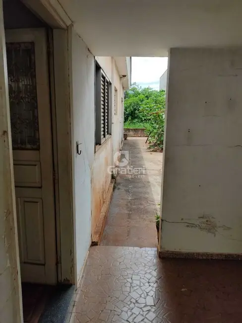 Casa com 3 quartos à venda, 205m2 em Centro, Araraquara - SP - imagem 9 Foto 9 de Casa com 3 quartos à venda, 205m2 em Centro, Araraquara - SP