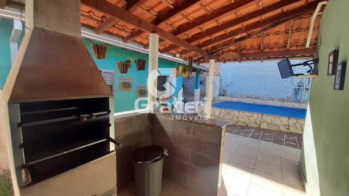 Casa com 3 quartos à venda, 196m2 em Vila Santana, Araraquara - SP - imagem 4 Foto 4 de Casa com 3 quartos à venda, 196m2 em Vila Santana, Araraquara - SP