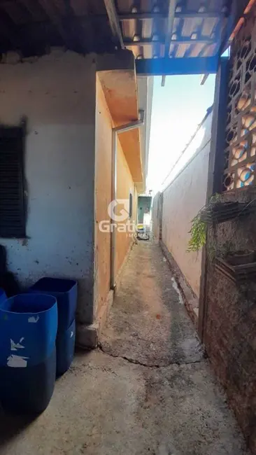 Casa com 3 quartos à venda, 196m2 em Vila Santana, Araraquara - SP - imagem 6 Foto 6 de Casa com 3 quartos à venda, 196m2 em Vila Santana, Araraquara - SP