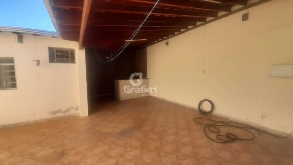 Casa com 3 quartos à venda, 157m2 em Parque Igaçaba, Araraquara - SP - imagem 4 Foto 4 de Casa com 3 quartos à venda, 157m2 em Parque Igaçaba, Araraquara - SP