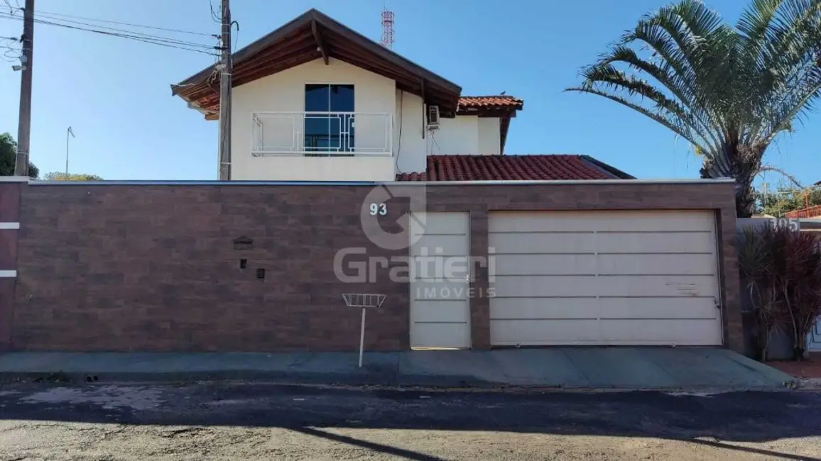 Foto 1 de Sobrado com 4 quartos à venda, 236m2 em Vila Santa Maria (Vila Xavier), Araraquara - SP