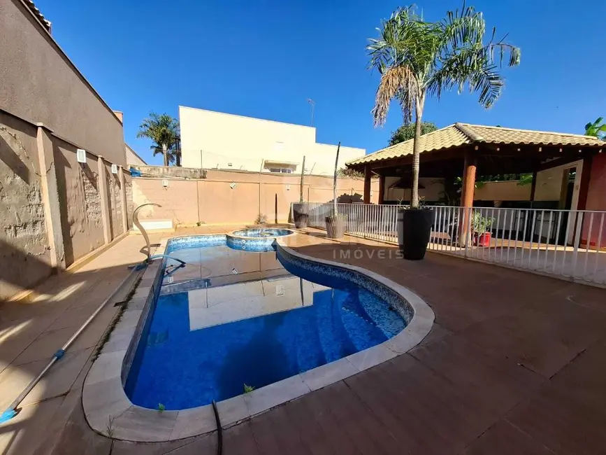 Foto 4 de Casa de Condomínio com 3 quartos à venda, 414m2 em Residencial Portal dos Oitis, Araraquara - SP