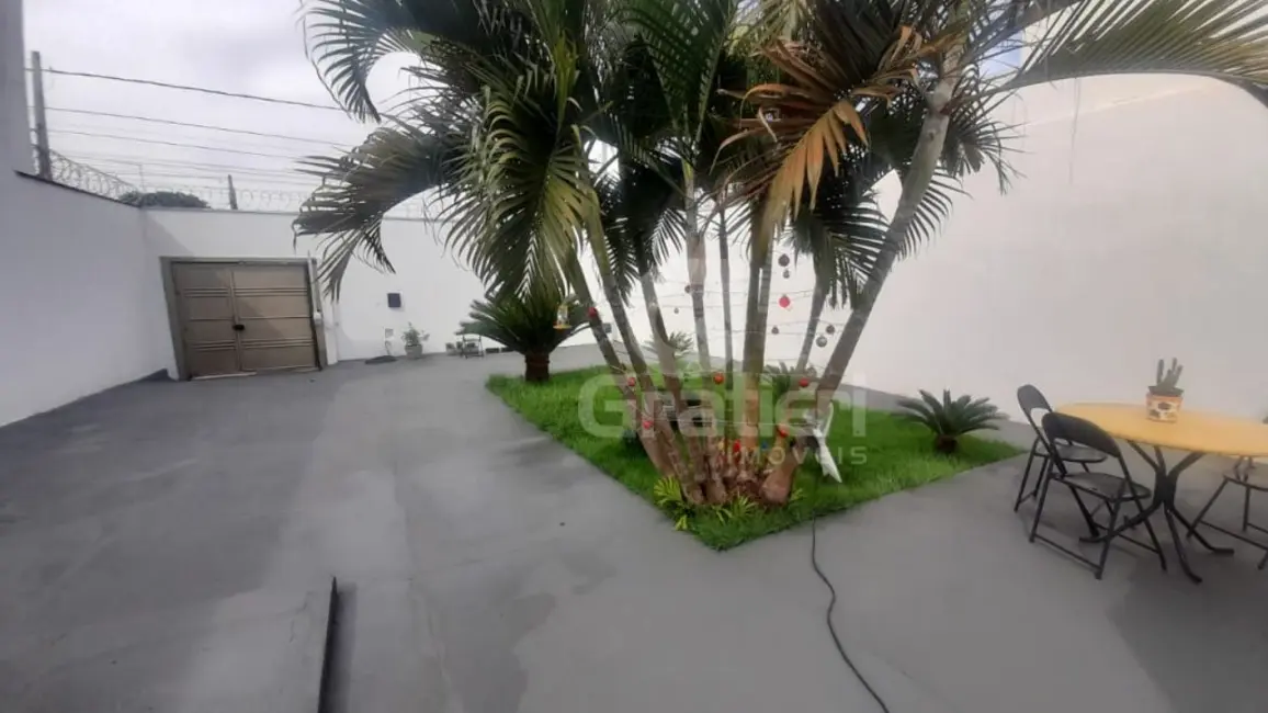 Casa com 2 quartos à venda, 80m2 em Parque Residencial Vale do Sol, Araraquara - SP - imagem 3 Foto 3 de Casa com 2 quartos à venda, 80m2 em Parque Residencial Vale do Sol, Araraquara - SP