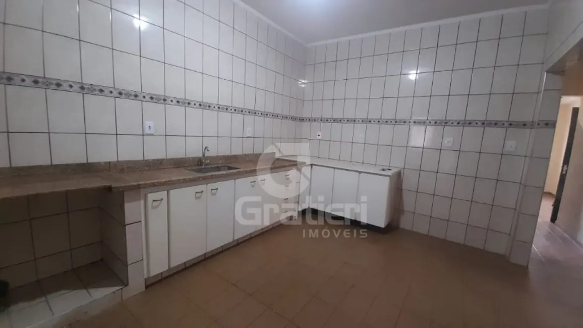 Casa com 3 quartos à venda, 149m2 em Parque São Paulo (Vila Xavier), Araraquara - SP - imagem 9 Foto 9 de Casa com 3 quartos à venda, 149m2 em Parque São Paulo (Vila Xavier), Araraquara - SP