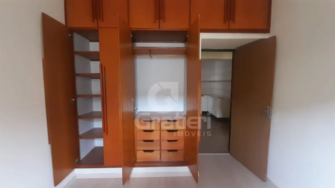 Casa com 3 quartos à venda, 149m2 em Parque São Paulo (Vila Xavier), Araraquara - SP - imagem 6 Foto 6 de Casa com 3 quartos à venda, 149m2 em Parque São Paulo (Vila Xavier), Araraquara - SP