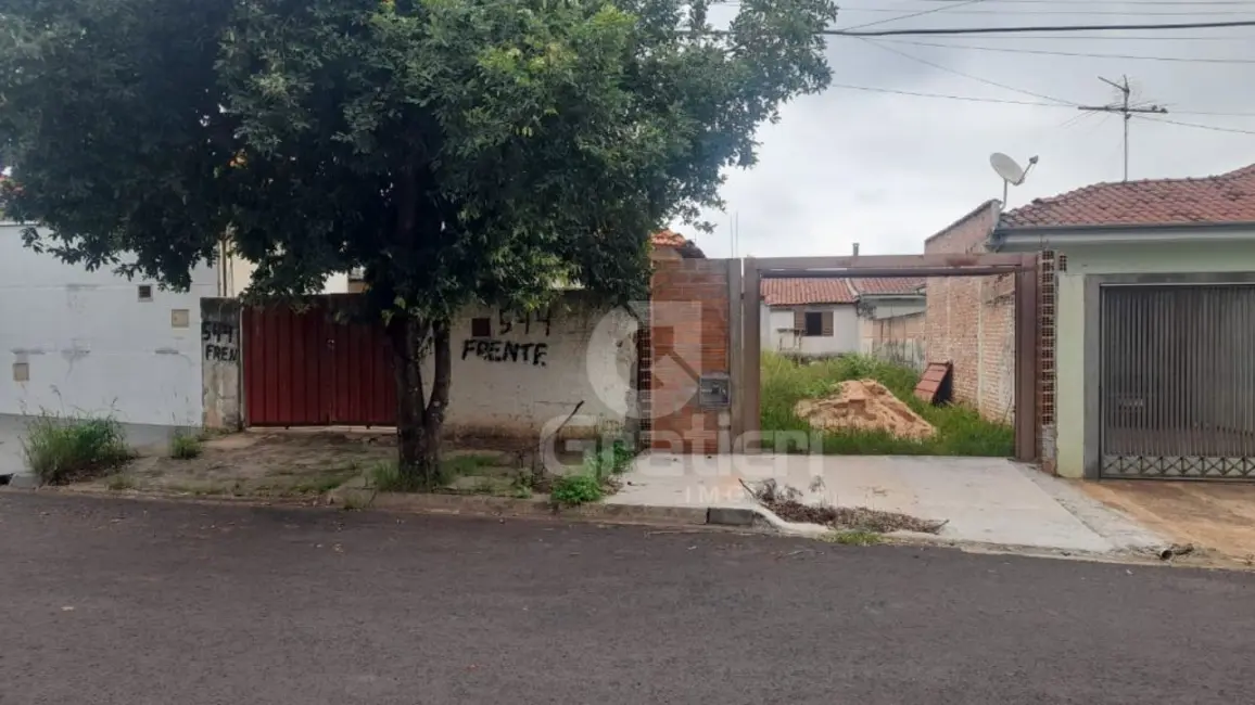Foto 1 de Casa à venda, 179m2 em Jardim Celiamar, Araraquara - SP