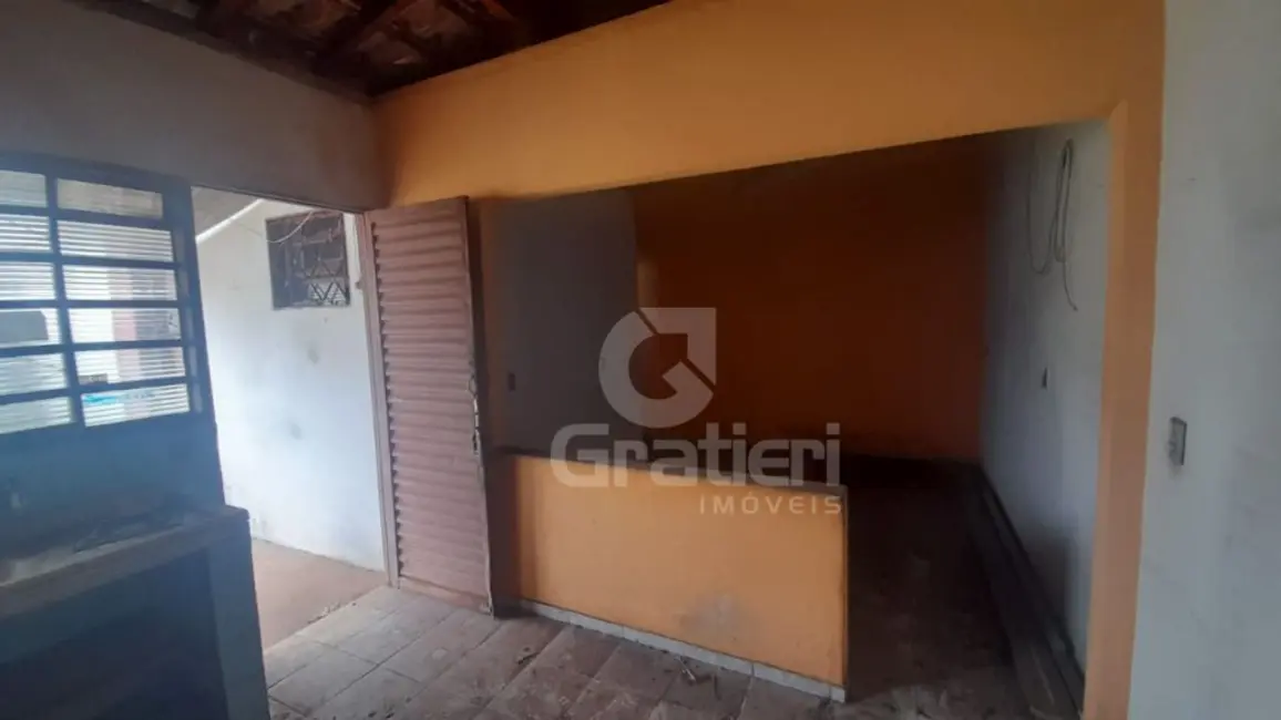 Foto 2 de Casa à venda, 179m2 em Jardim Celiamar, Araraquara - SP
