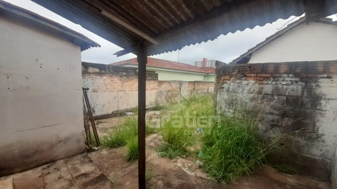 Foto 3 de Casa à venda, 179m2 em Jardim Celiamar, Araraquara - SP