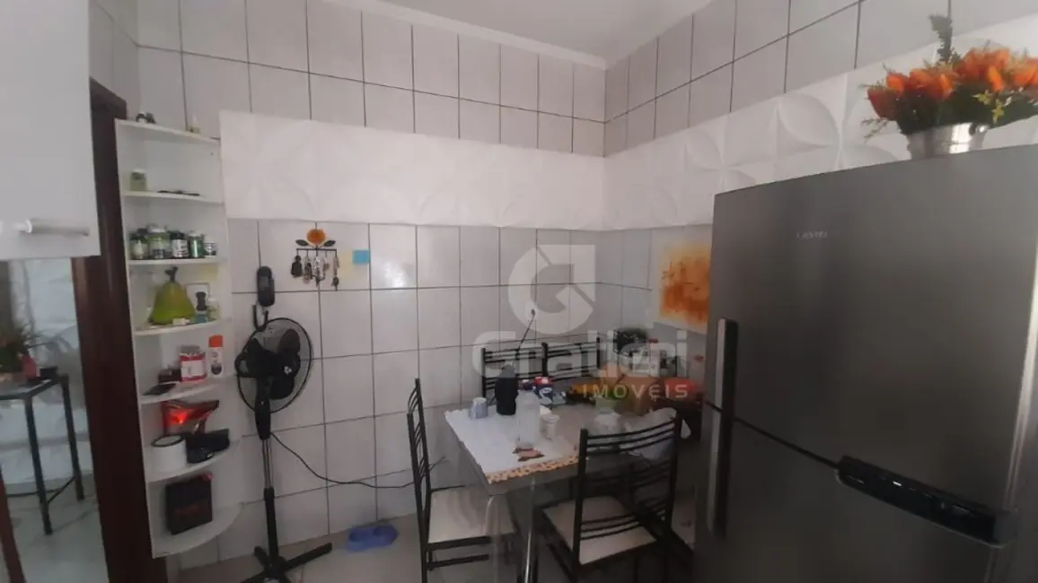 Casa com 2 quartos à venda, 121m2 em Residencial Acapulco, Araraquara - SP - imagem 3 Foto 3 de Casa com 2 quartos à venda, 121m2 em Residencial Acapulco, Araraquara - SP