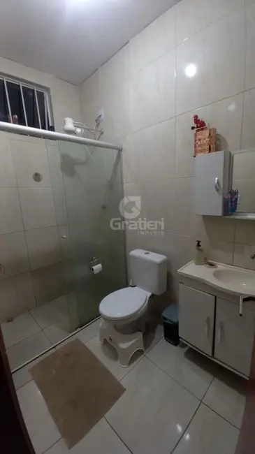 Casa com 2 quartos à venda, 91m2 em Jardim Imperador, Araraquara - SP - imagem 3 Foto 3 de Casa com 2 quartos à venda, 91m2 em Jardim Imperador, Araraquara - SP