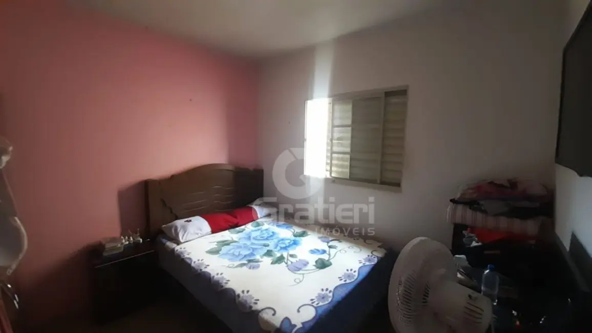 Casa com 2 quartos à venda, 60m2 em Jardim Roberto Selmi Dei, Araraquara - SP - imagem 4 Foto 4 de Casa com 2 quartos à venda, 60m2 em Jardim Roberto Selmi Dei, Araraquara - SP