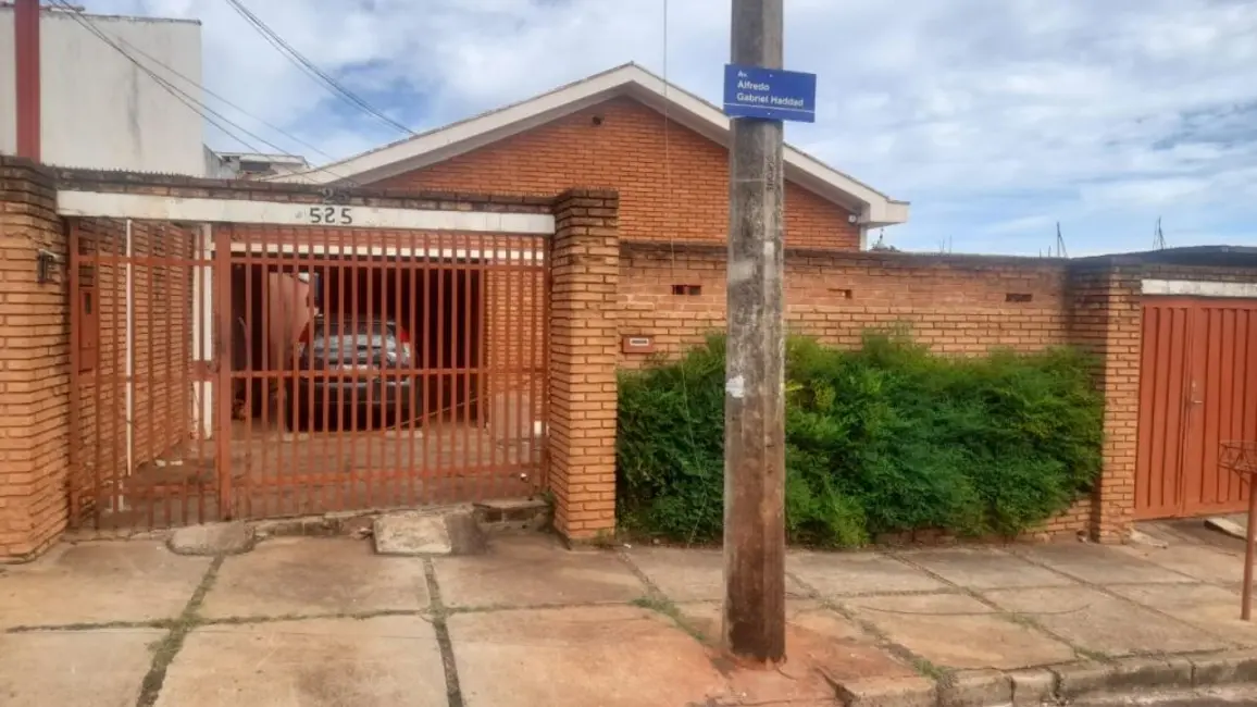 Casa com 3 quartos à venda, 216m2 em Jardim Eliana, Araraquara - SP - imagem 2 Foto 2 de Casa com 3 quartos à venda, 216m2 em Jardim Eliana, Araraquara - SP