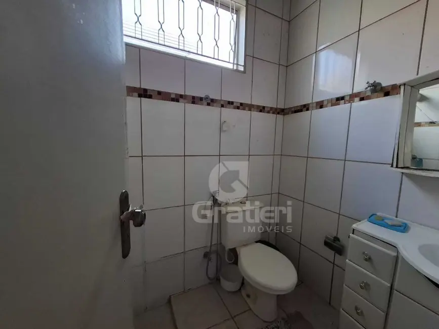 Casa com 3 quartos à venda, 162m2 em Vila Furlan, Araraquara - SP - imagem 4 Foto 4 de Casa com 3 quartos à venda, 162m2 em Vila Furlan, Araraquara - SP
