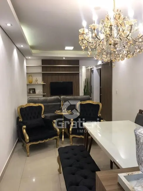 Foto 2 de Apartamento com 3 quartos à venda, 77m2 em Jardim dos Manacás, Araraquara - SP