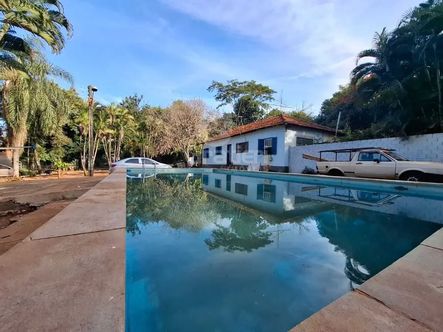Foto 1 de Fazenda / Haras com 3 quartos à venda, 256m2 em Parque Tropical, Araraquara - SP