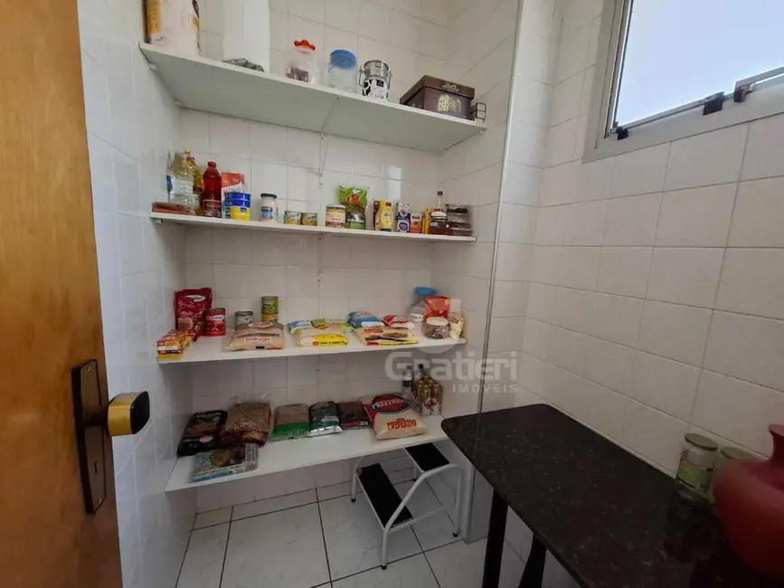 Apartamento com 3 quartos à venda, 181m2 em Centro, Araraquara - SP - imagem 9 Foto 9 de Apartamento com 3 quartos à venda, 181m2 em Centro, Araraquara - SP