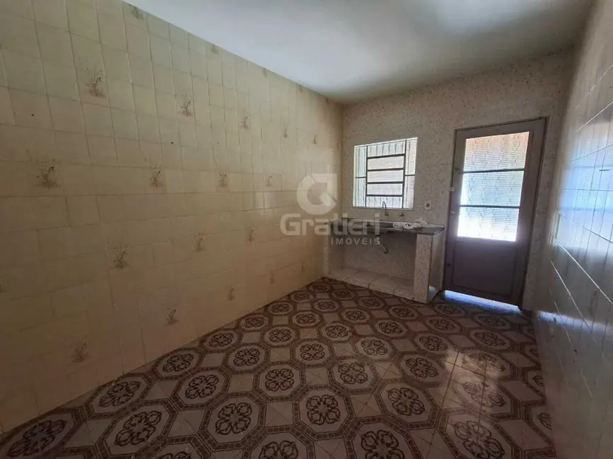 Casa com 1 quarto à venda, 88m2 em Jardim Panorama, Araraquara - SP - imagem 9 Foto 9 de Casa com 1 quarto à venda, 88m2 em Jardim Panorama, Araraquara - SP