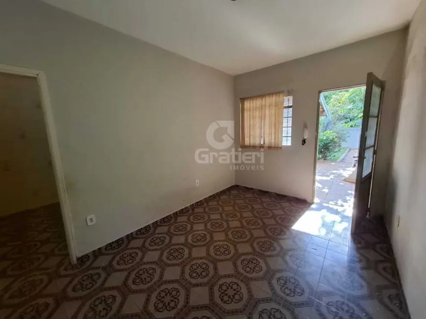 Casa com 1 quarto à venda, 88m2 em Jardim Panorama, Araraquara - SP - imagem 6 Foto 6 de Casa com 1 quarto à venda, 88m2 em Jardim Panorama, Araraquara - SP