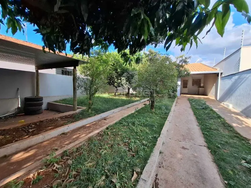 Casa com 1 quarto à venda, 88m2 em Jardim Panorama, Araraquara - SP - imagem 4 Foto 4 de Casa com 1 quarto à venda, 88m2 em Jardim Panorama, Araraquara - SP