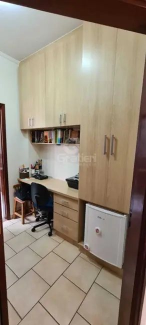 Foto 2 de Apartamento com 2 quartos à venda, 91m2 em Jardim Tinen, Araraquara - SP
