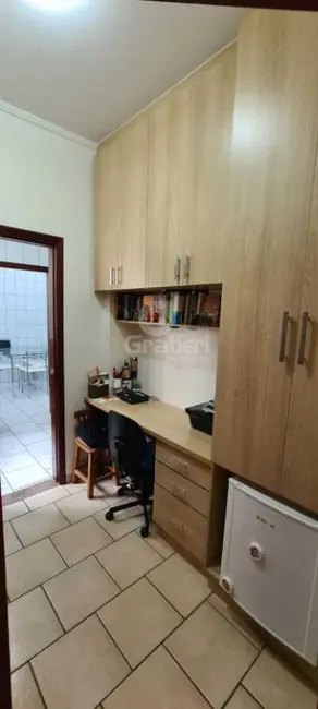 Foto 5 de Apartamento com 2 quartos à venda, 91m2 em Jardim Tinen, Araraquara - SP