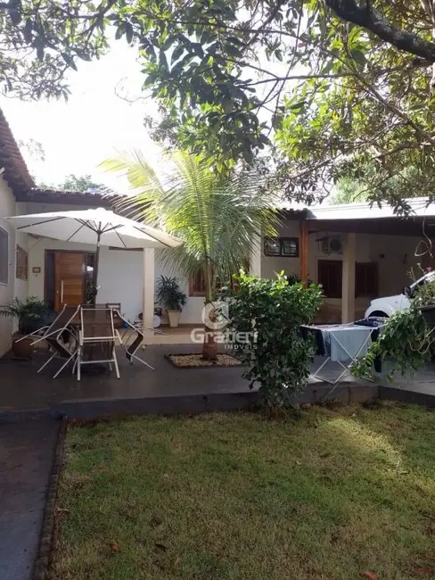 Casa com 3 quartos à venda, 139m2 em Campos Ville, Araraquara - SP - imagem 1 Foto 1 de Casa com 3 quartos à venda, 139m2 em Campos Ville, Araraquara - SP