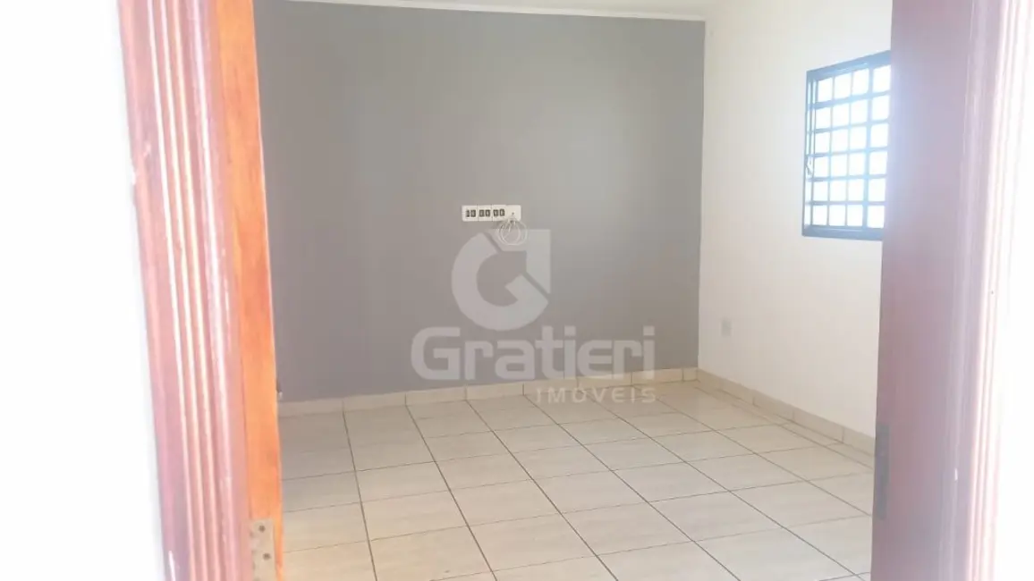 Casa com 3 quartos à venda, 91m2 em Jardim do Carmo, Araraquara - SP - imagem 3 Foto 3 de Casa com 3 quartos à venda, 91m2 em Jardim do Carmo, Araraquara - SP