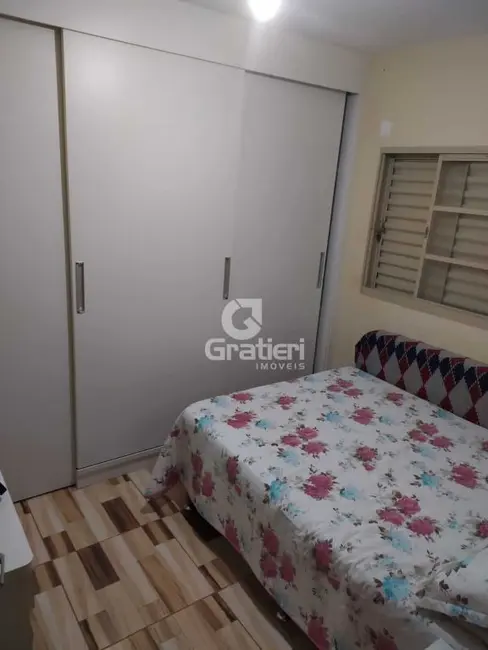Casa com 3 quartos à venda, 41m2 em Jardim Roberto Selmi Dei, Araraquara - SP - imagem 3 Foto 3 de Casa com 3 quartos à venda, 41m2 em Jardim Roberto Selmi Dei, Araraquara - SP