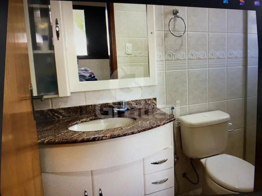 Apartamento com 3 quartos à venda, 81m2 em Vila Melhado, Araraquara - SP - imagem 7 Foto 7 de Apartamento com 3 quartos à venda, 81m2 em Vila Melhado, Araraquara - SP